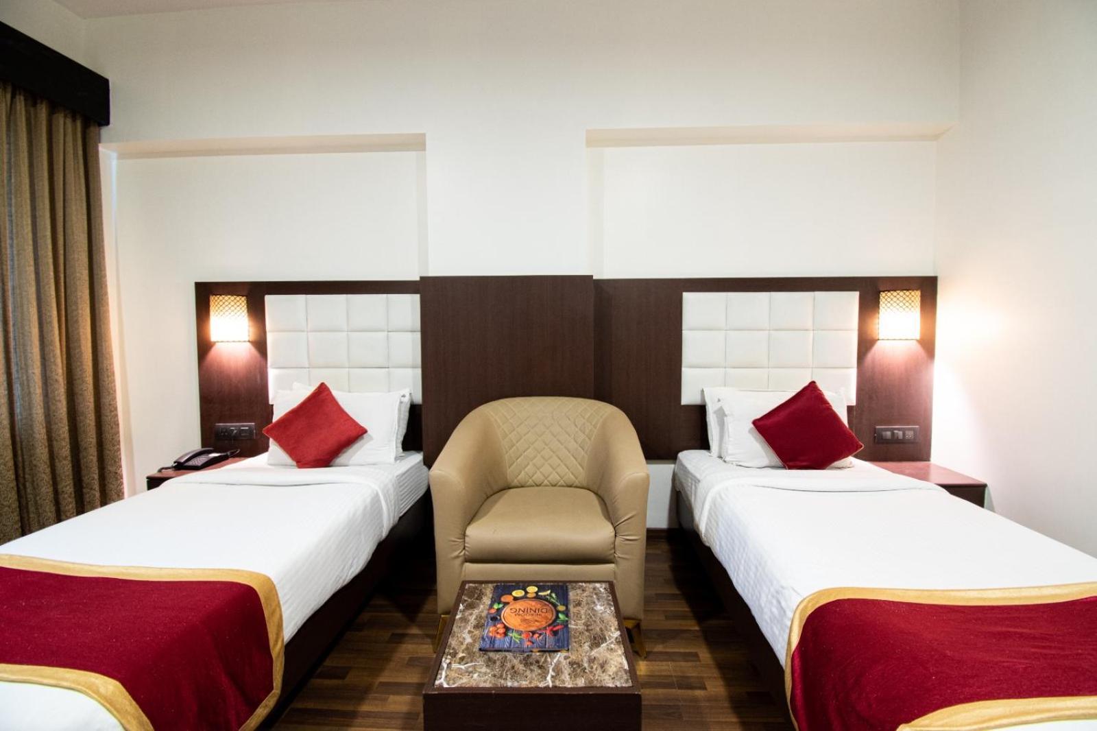 Akshaya Aura Hotel Bangalore Exterior photo