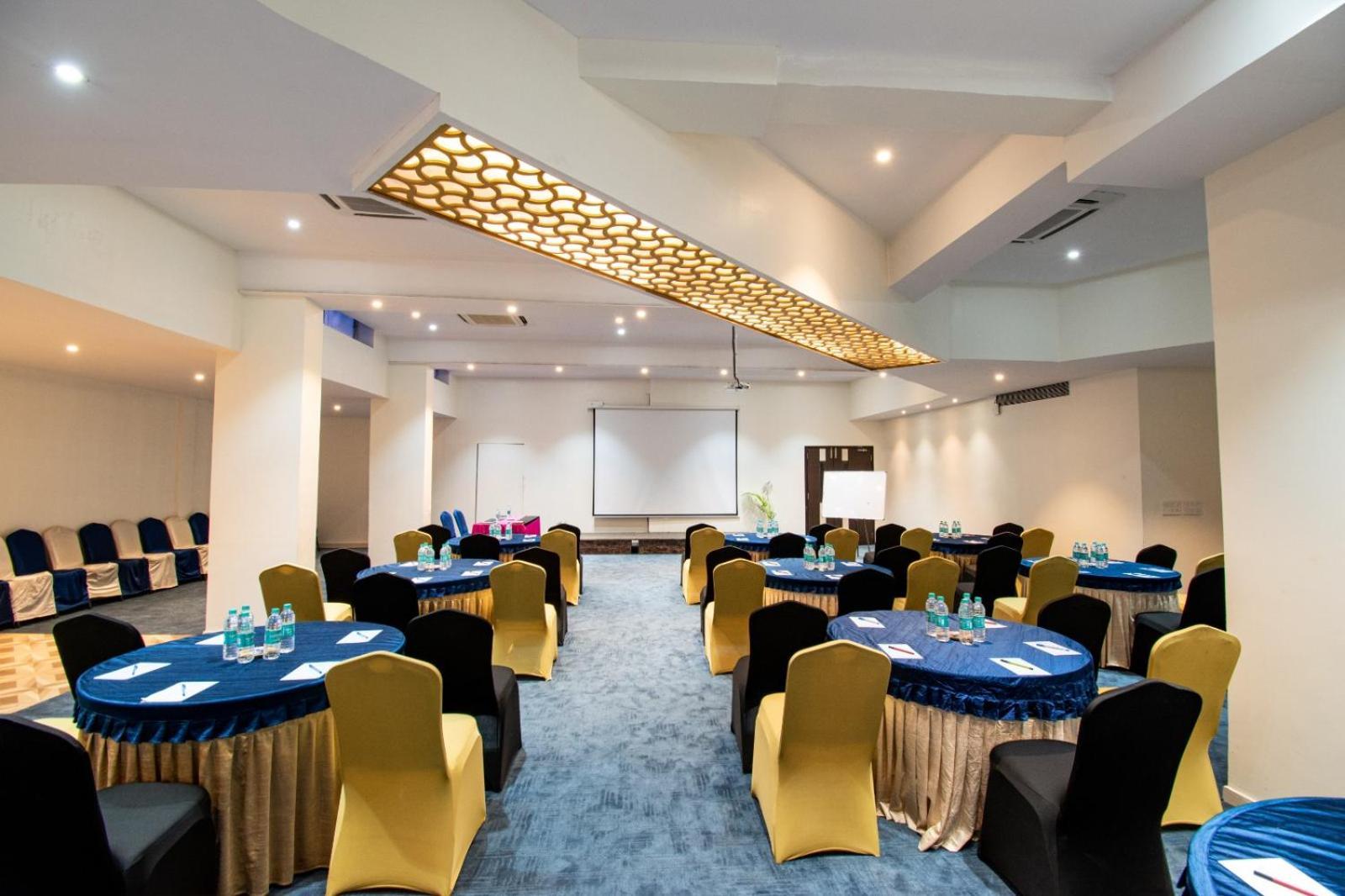 Akshaya Aura Hotel Bangalore Exterior photo