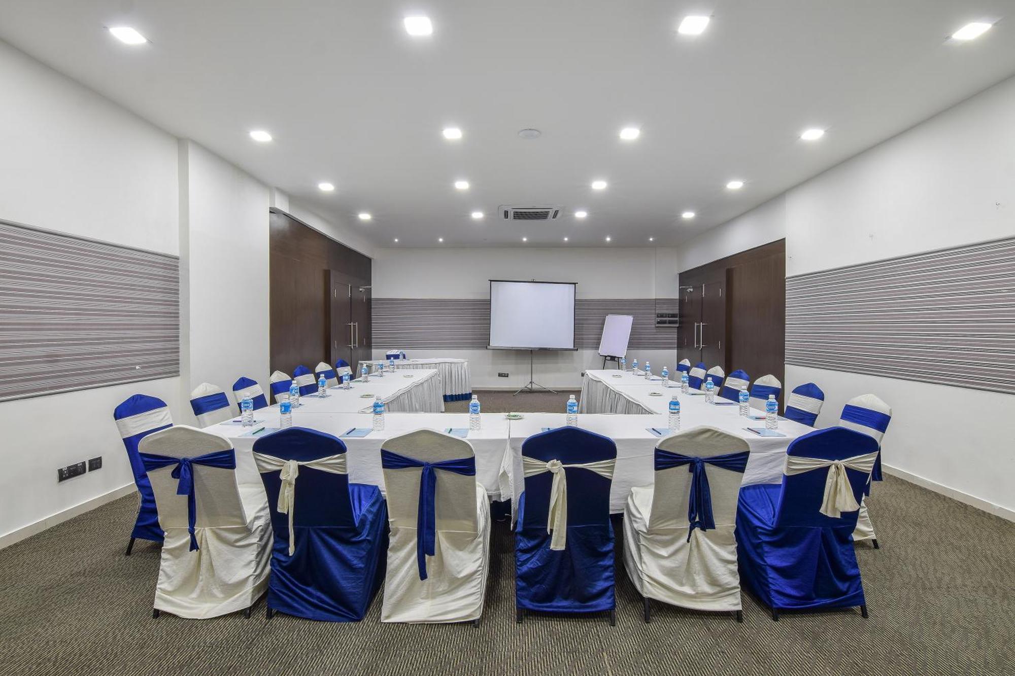 Akshaya Aura Hotel Bangalore Exterior photo
