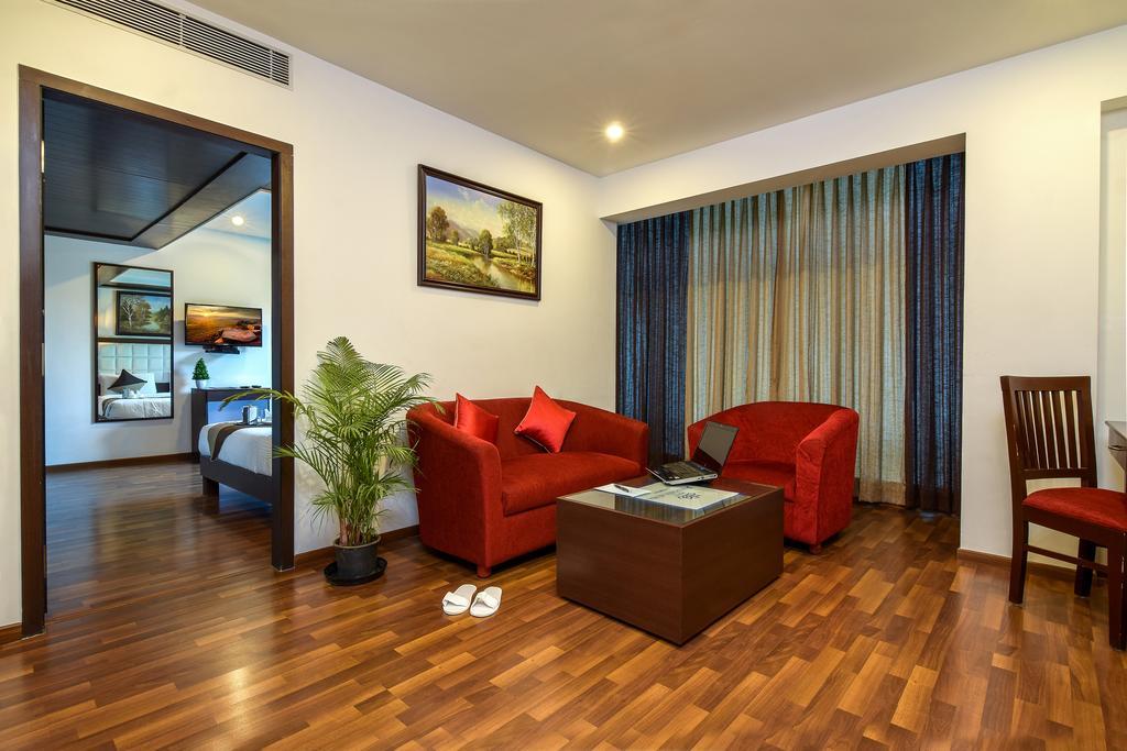 Akshaya Aura Hotel Bangalore Exterior photo